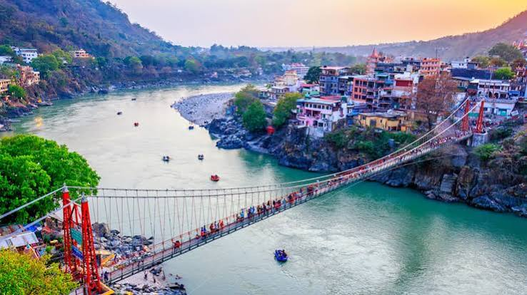 Laxman Jhula - Places to Visit in Rishikesh - Gola Holidays - Slide 1